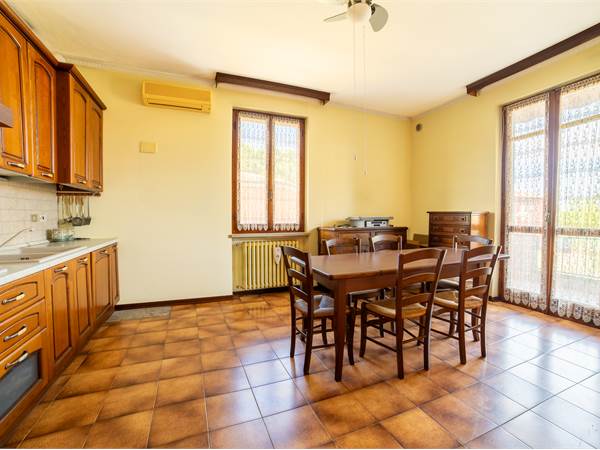 Appartamento con 3 camere da letto