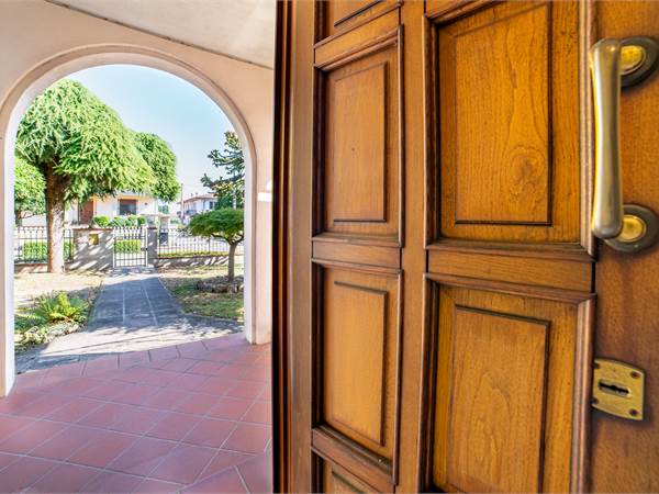 Villa singola con luce e spazio per vivere meglio
