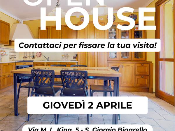 Villa bifamiliare con comfort esclusivi in centro al paese