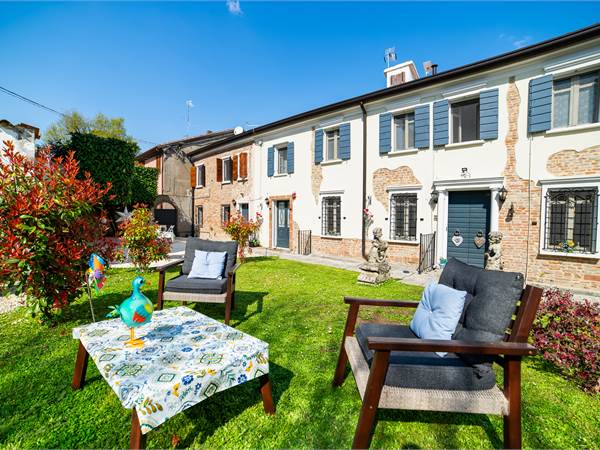 Casa di charme con piscina e 2 unità indipendenti